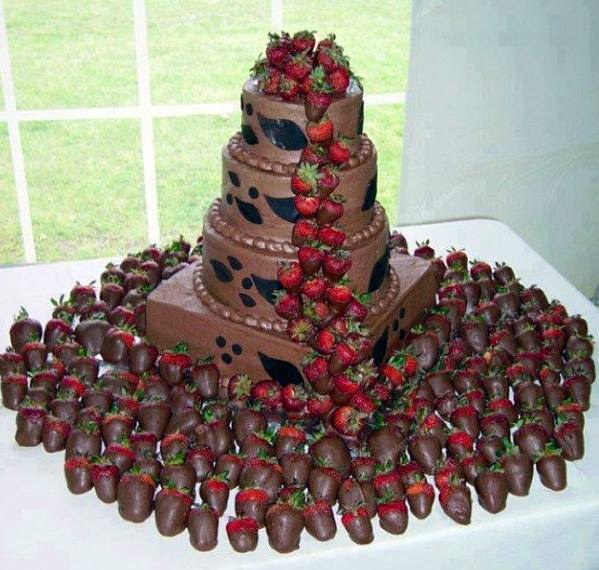 çilekli çikolatalı çocuk pasta modelleri