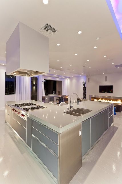 LED ışık döşenmiş şık mutfak dizayn modası