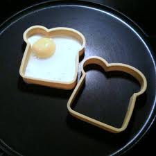 dilim ekmek biçiminde yumurta pişirme tasarımları