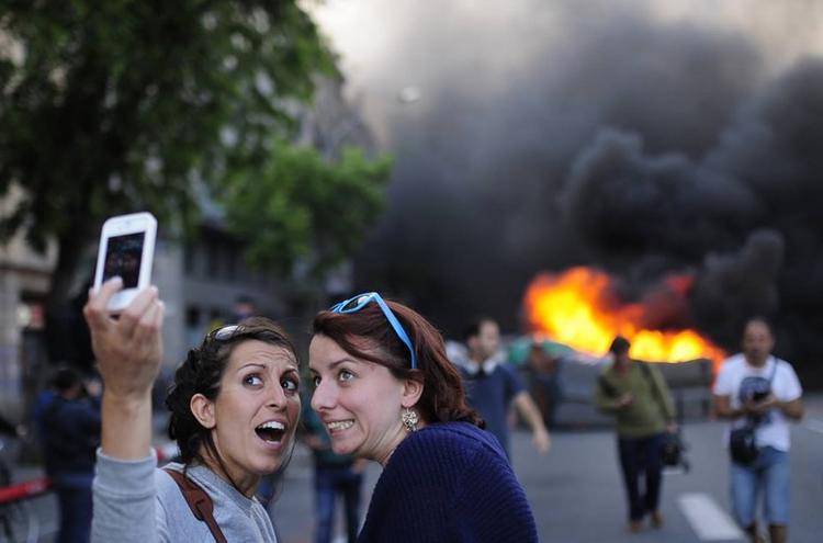 Selfie çılgınlığına bir örnek