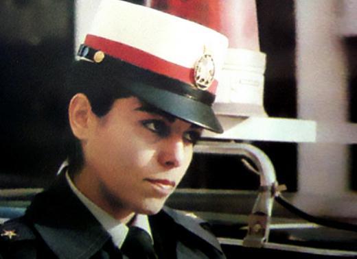İslami devrim öncesinde bir İranlı kadın subay