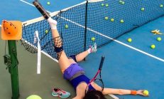 Komik Şekilde Düşmüş Gibi Poz Verenlerin Fotoğraf Sergisi!